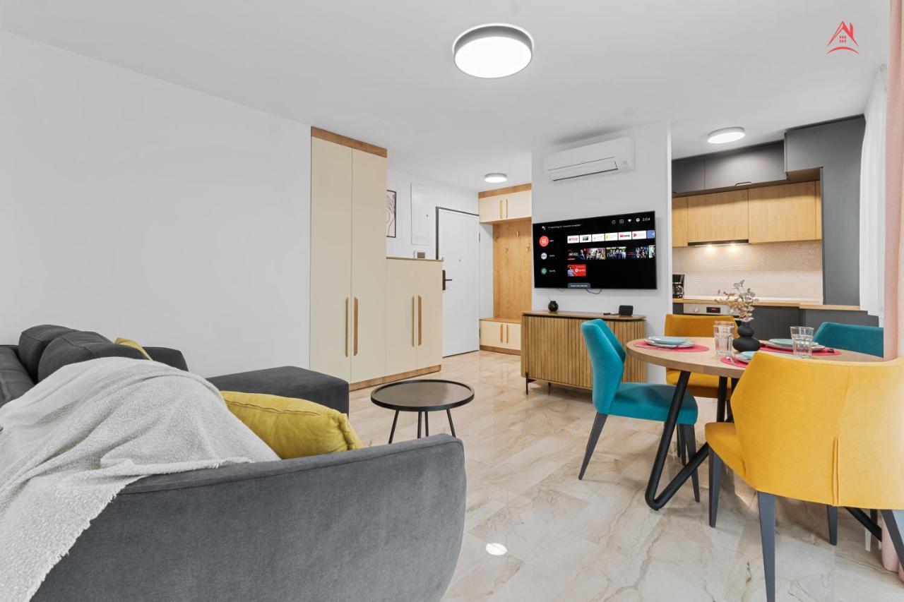 Apartament Opera Residence - Cismigiu, Eroilor, Free Private Parking Bucarest Extérieur photo
