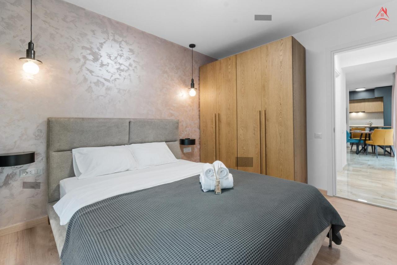 Apartament Opera Residence - Cismigiu, Eroilor, Free Private Parking Bucarest Extérieur photo