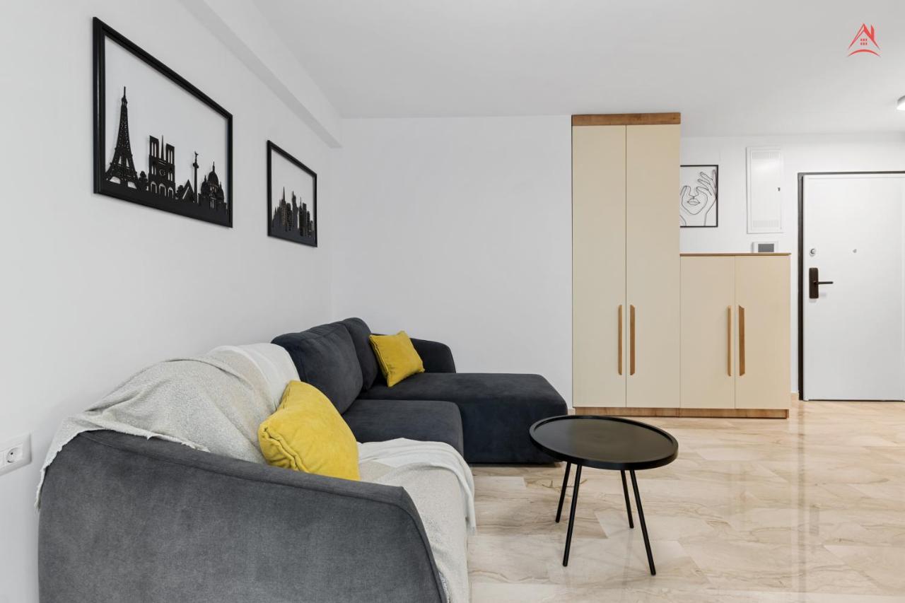 Apartament Opera Residence - Cismigiu, Eroilor, Free Private Parking Bucarest Extérieur photo